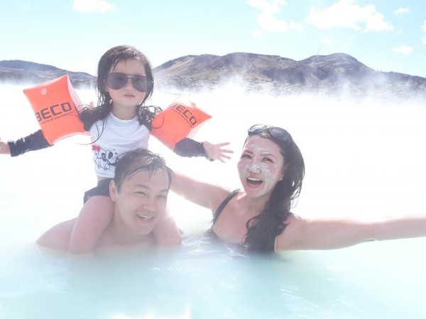blue lagoon in iceland, tips for blue lagoon, children at the blue lagoon