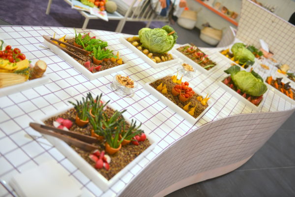 appetizers, hors d'oeuvres, fruits, vegies, vegetables, party food, food styling