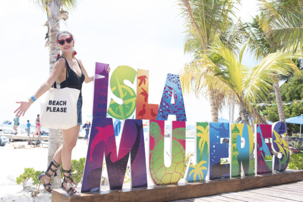miracle suit, isla mujeres, best bathing suit for moms, beach please, cancun, amoressa